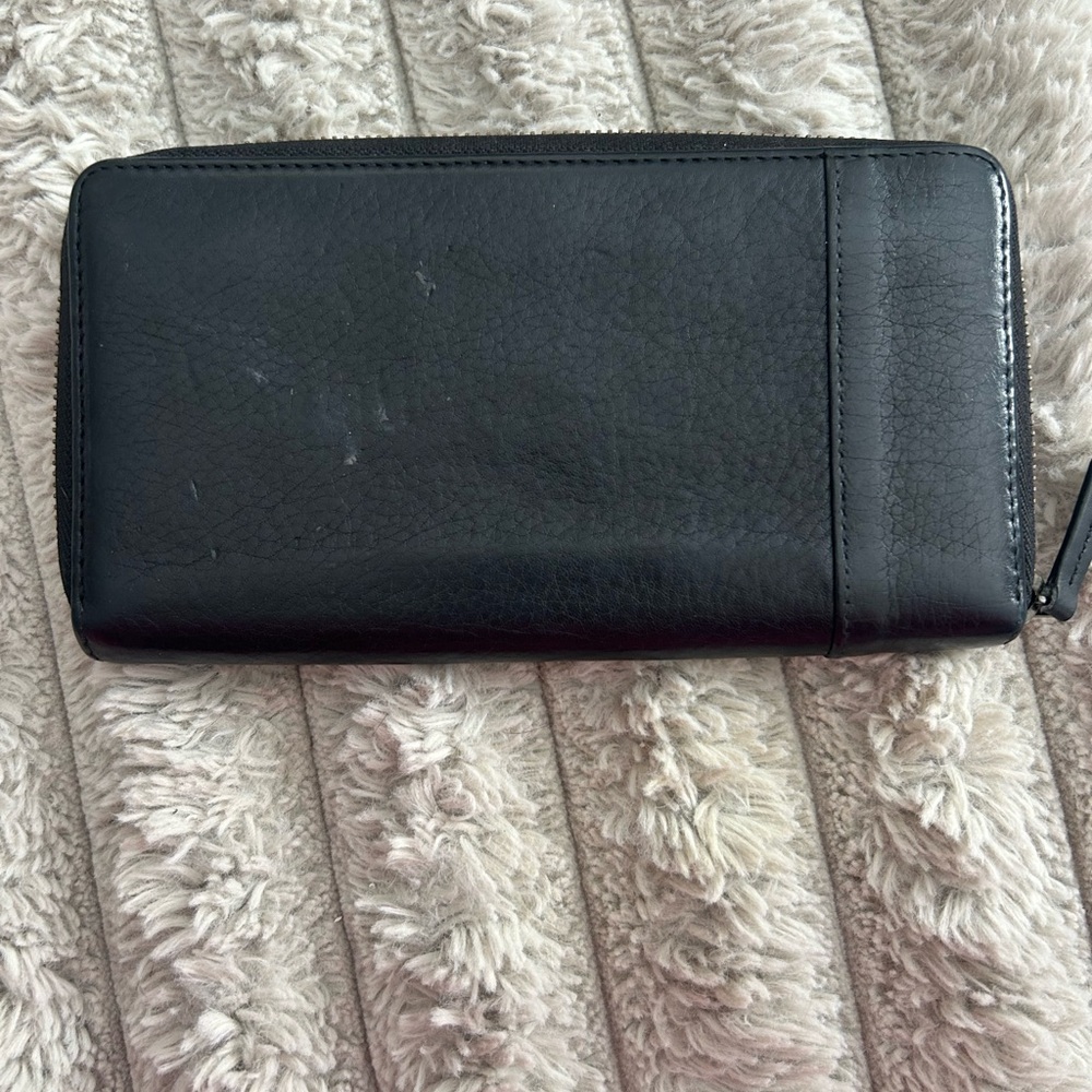 Gucci GG Marmont Zip Around Wallet Black Leather Gold Logo Continental - Picture 3 of 4